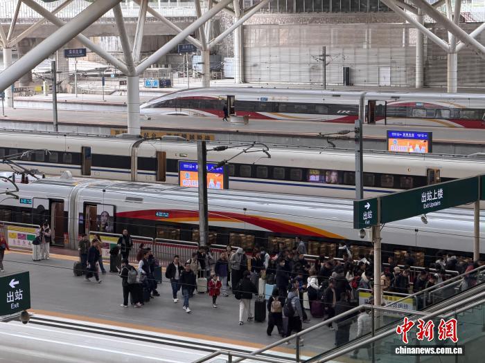 广深港高铁蝶变：大湾区全面迈入高铁“公交化”时代
