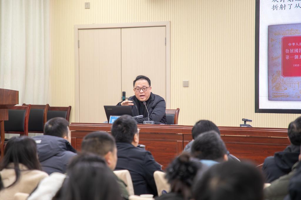  湖北民族大学“百马行动”宣讲团赴鹤峰宣讲党的二十届四中全会精神