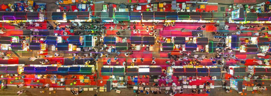 Joy and jobs: Chinese night markets break boundaries for more services