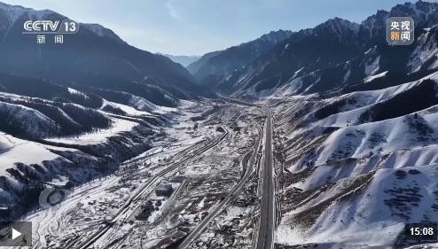 焦点访谈丨乌尉高速通车“满月” 看天山南北如何谱写幸福“疆”来