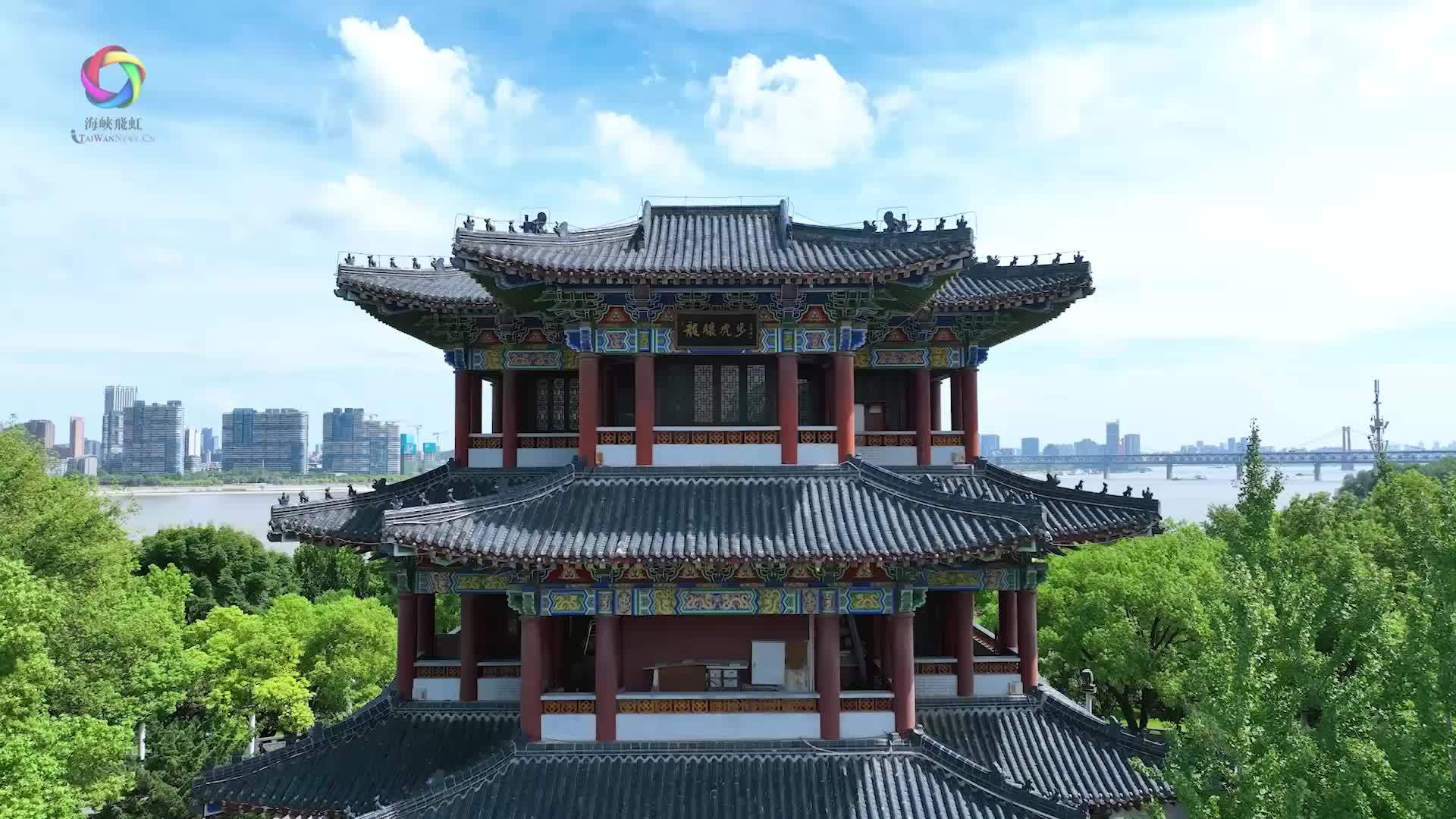  （两岸新发现）台湾博主“闯”武汉码头 解锁“不服周”城市精神