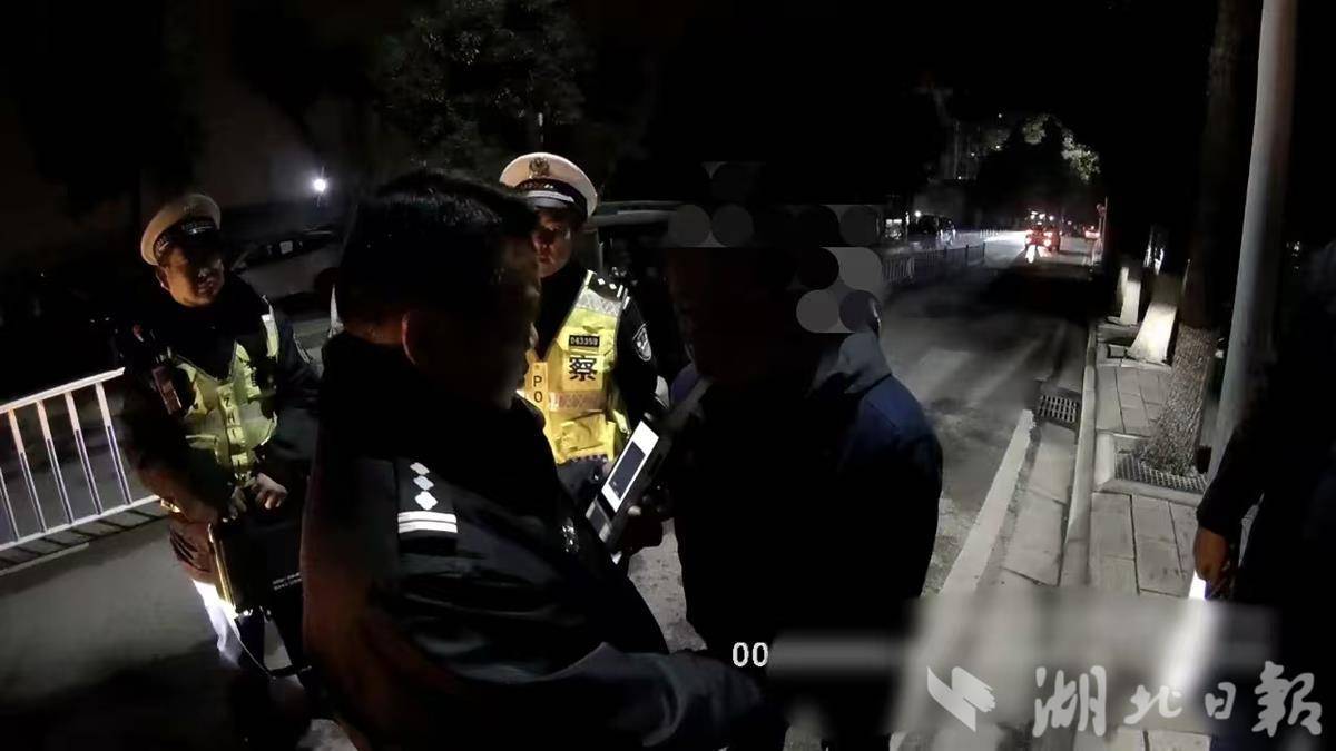  醉驾被查，男子现场下单伪造“代驾记录”？武汉交警当场识破