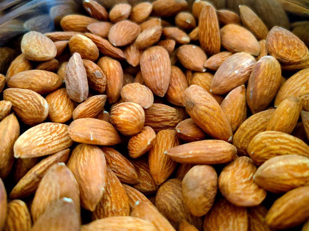 以为能吃，其实可能“有毒”的7种食物！提醒爸妈一定要扔