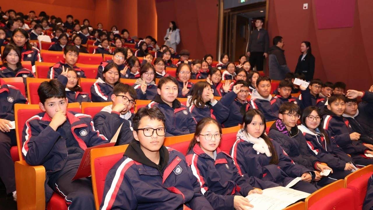  这场演出，“含青量”很高 春节期间将持续推出1800场文化活动
