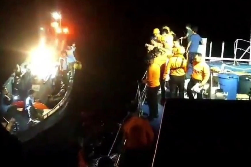 菲律宾渡轮沉没事故死亡人数升至29人