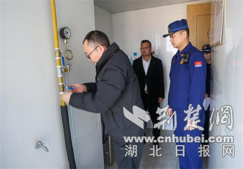 荆门掇刀区抓实“一楼一卡”管理 拧紧高层建筑消防安全“安全阀”