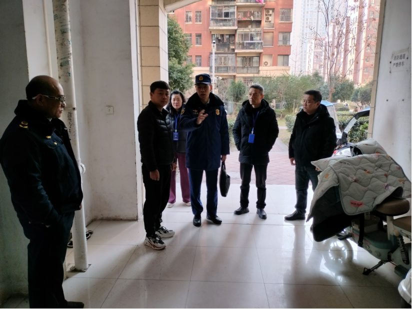洪湖消防联合多部门开展高层建筑重大风险隐患排查整治