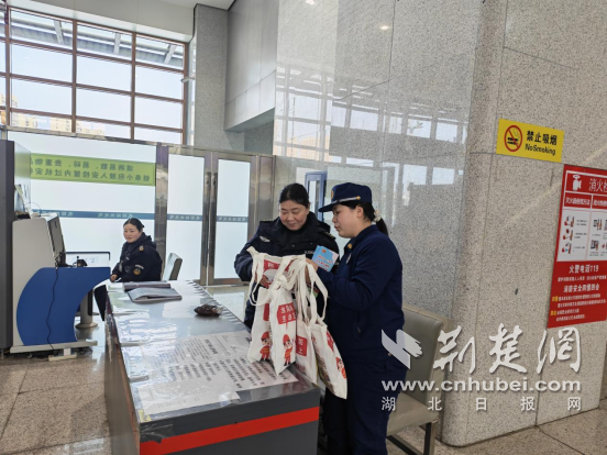  湖北消防倾力护航春运，检查演练宣教一个都不少