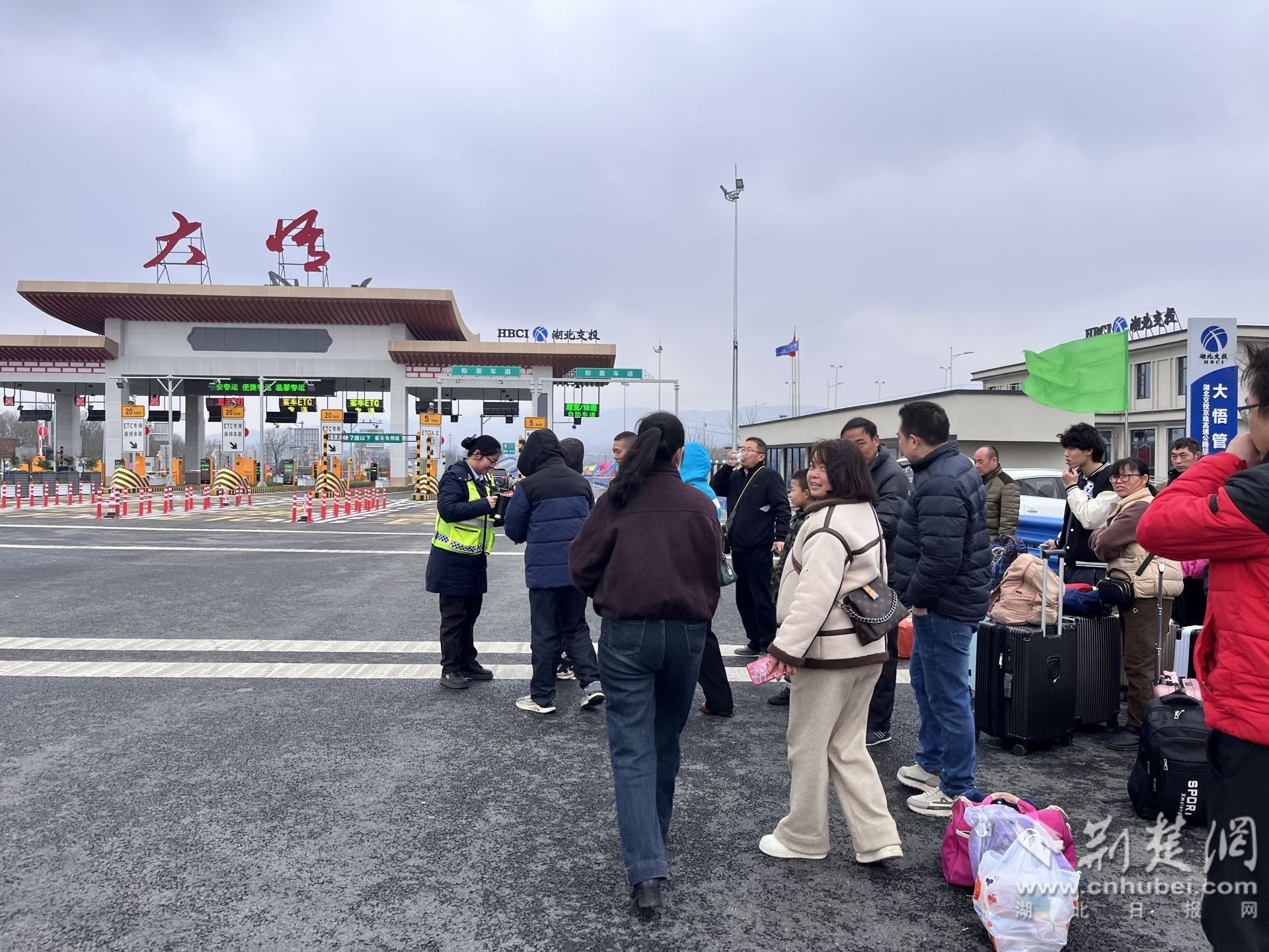 湖北京港澳高速全力护航春运出行
