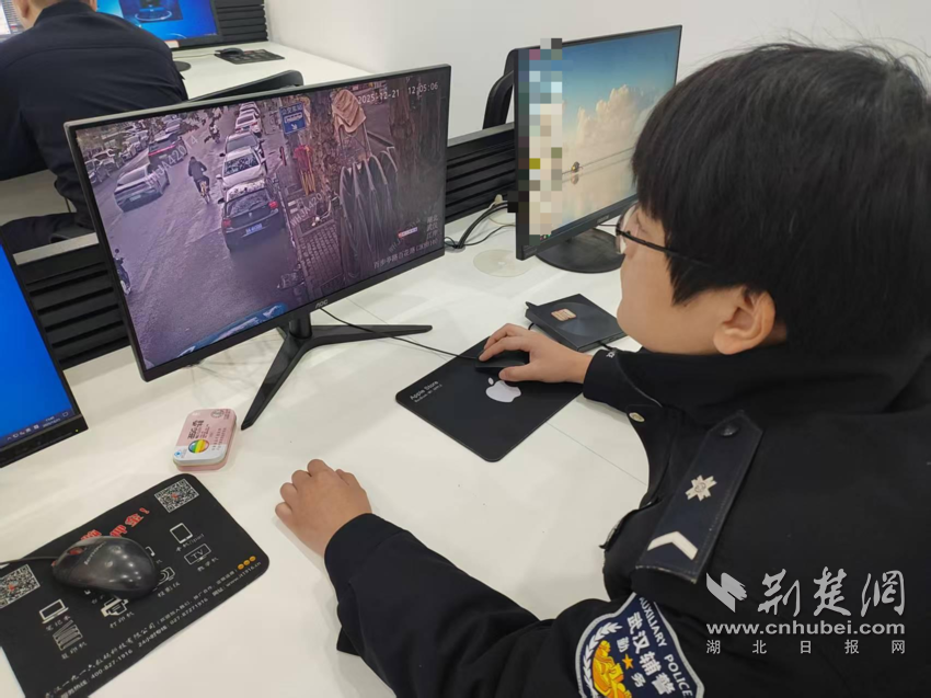  失而复得暖民心，锦旗致谢显真情