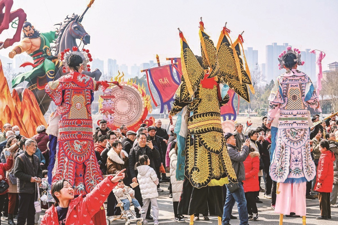  从春节持续到元宵节 逛汉口里庙会  赴汉味新春盛宴