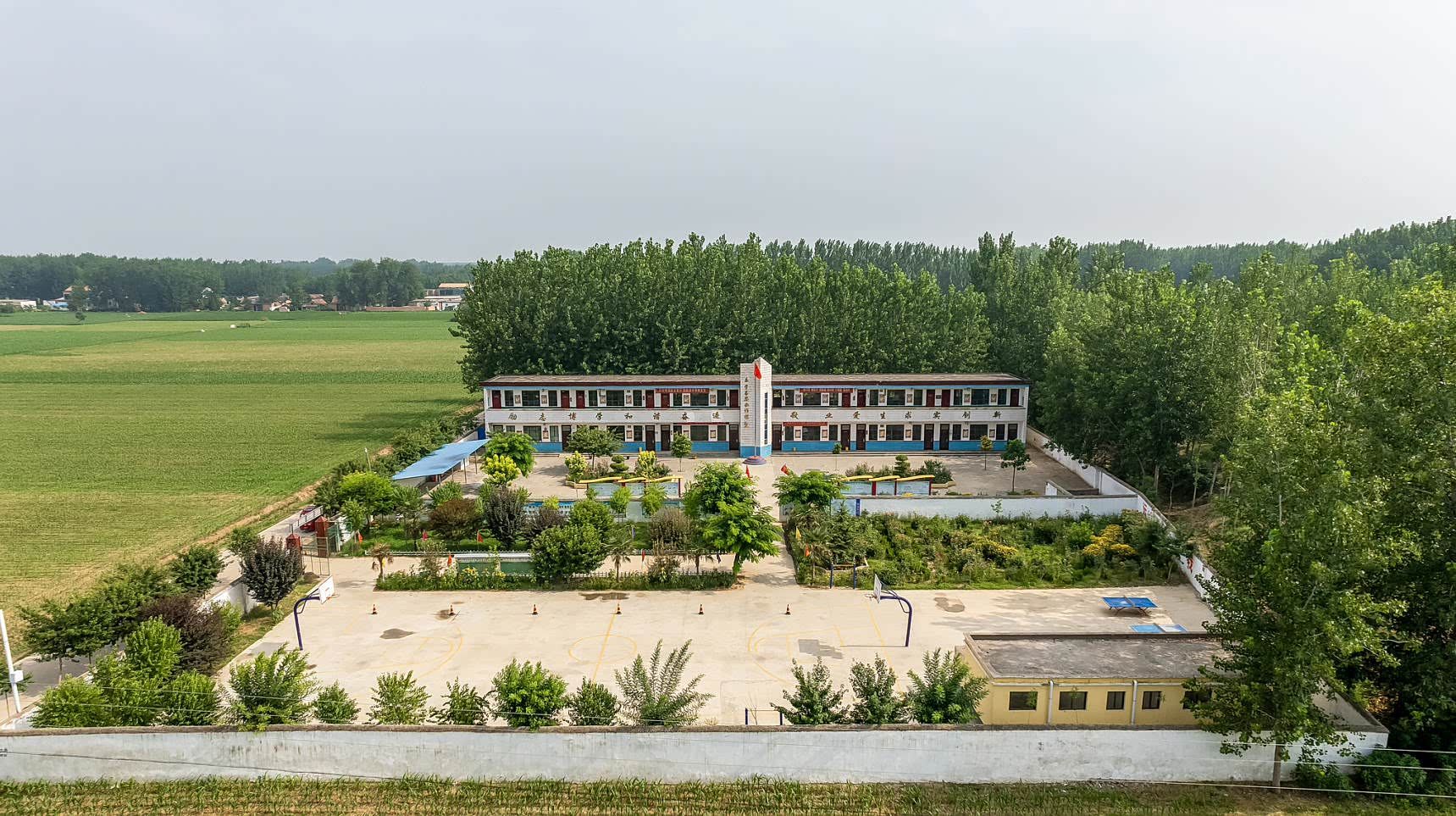 好评中国丨从 “保留” 到 “办好”，为乡村振兴留住魂
