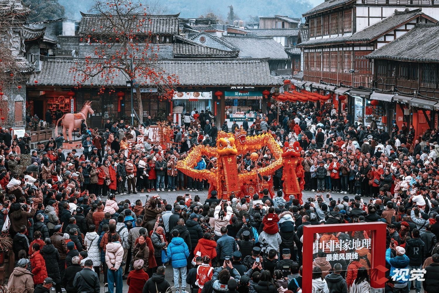 热气腾腾的中国年︱天府烟火暖 新春年味浓
