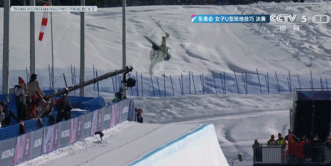  第五金！谷爱凌、李方慧包揽米兰冬奥会自由式滑雪女子U型场地技巧金银牌