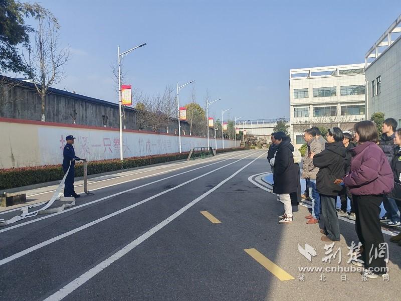 咸宁开展小型餐饮场所消防安全培训活动