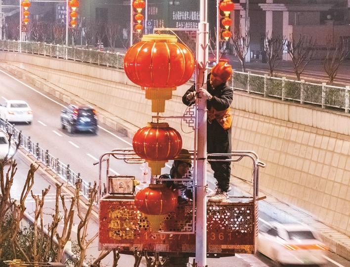  这个春节，他们一直在默默付出