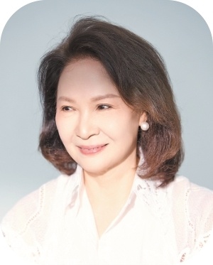  “春节的内核是人、是情、是家” ——访马来西亚华文作家戴小华