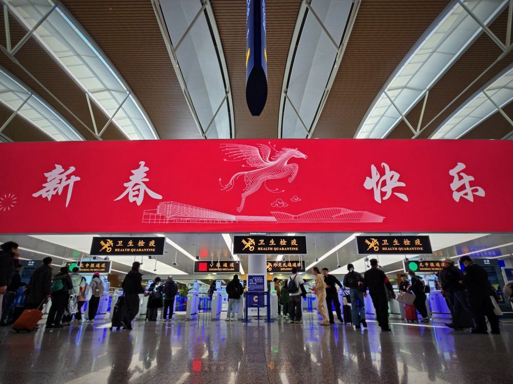 新春走基层·新华鲜报｜“Becoming Chinese”！在中国过春节