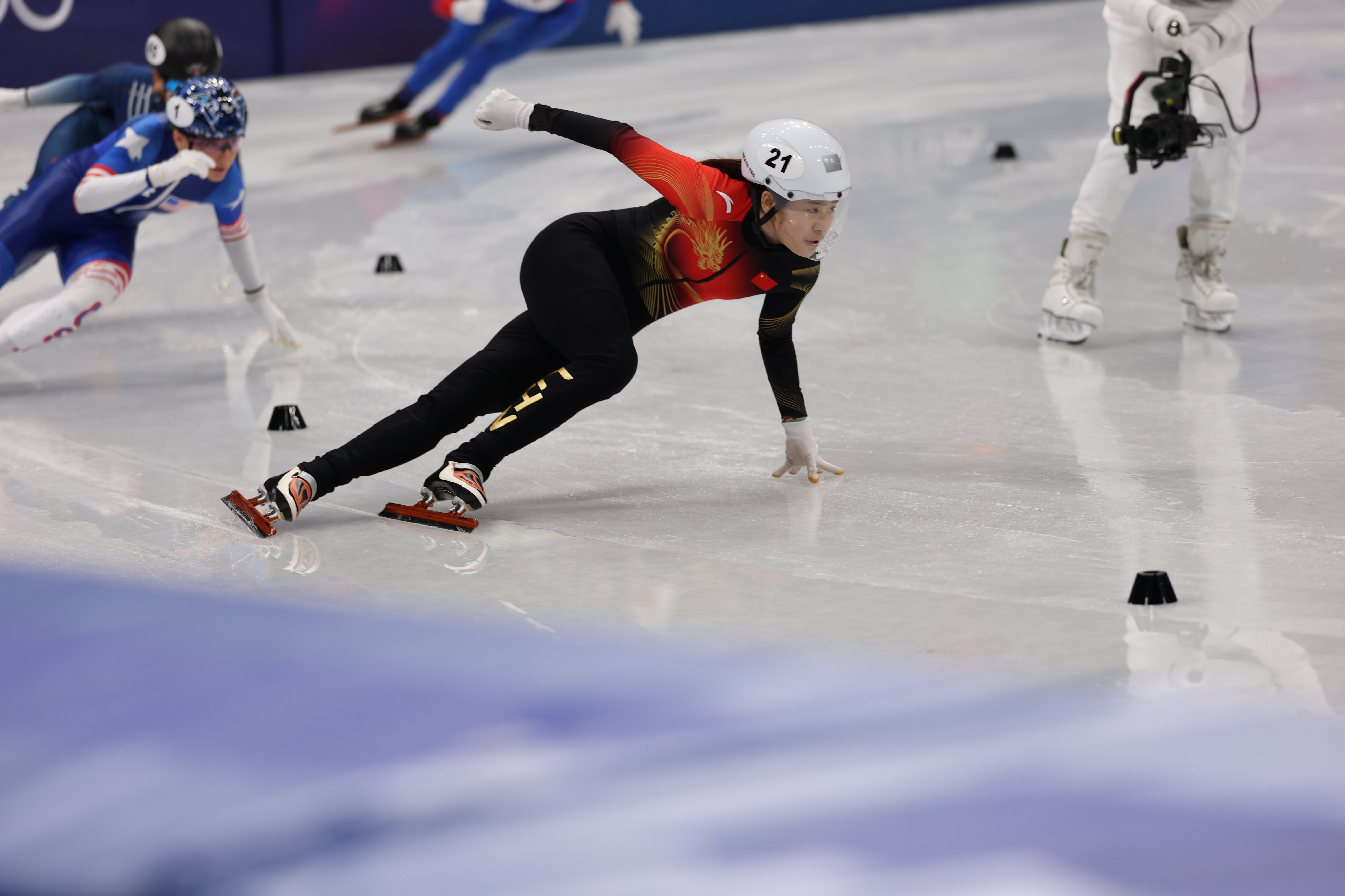 三位中国选手晋级短道速滑女子500米四分之一决赛