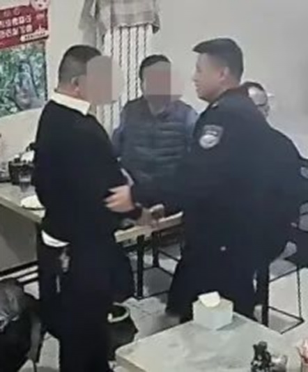 深夜面馆，民警结账时被告知“钱已付过”，背后原因太暖心