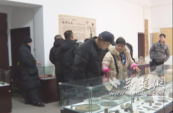  钟祥市举办2026年迎新春民间收藏精品展