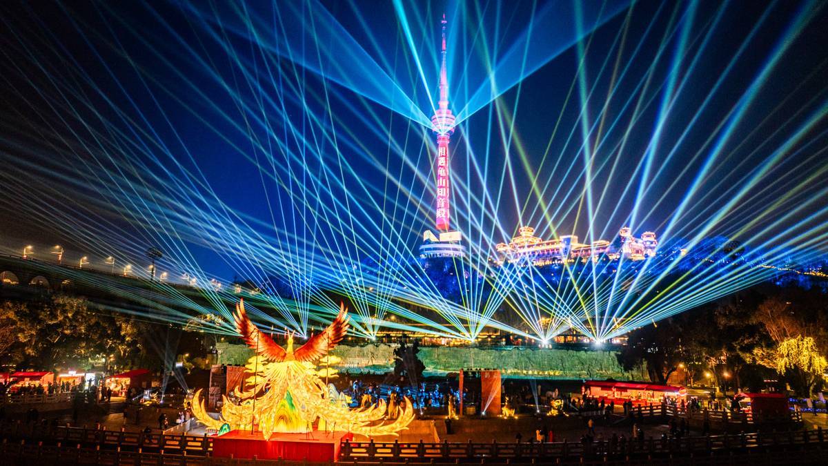  2026武汉新春晴川灯会璀璨启幕！