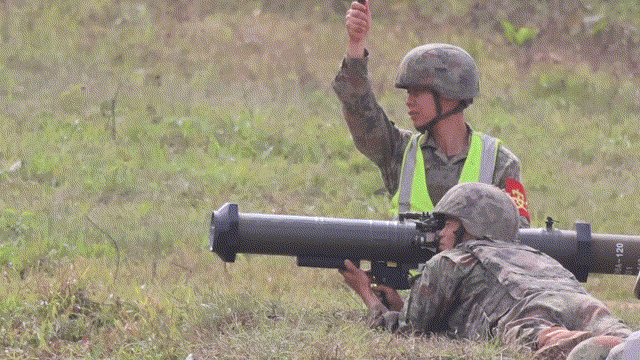 火力拉满！直击多型重火器实弹射击现场