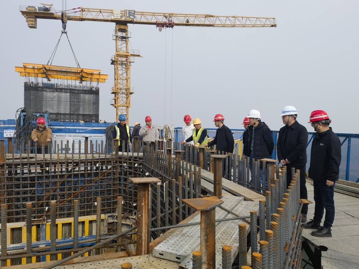 相当于2艘福建舰的满载排水量 世界第一大沉井怎样落定汉南桥?(图2)