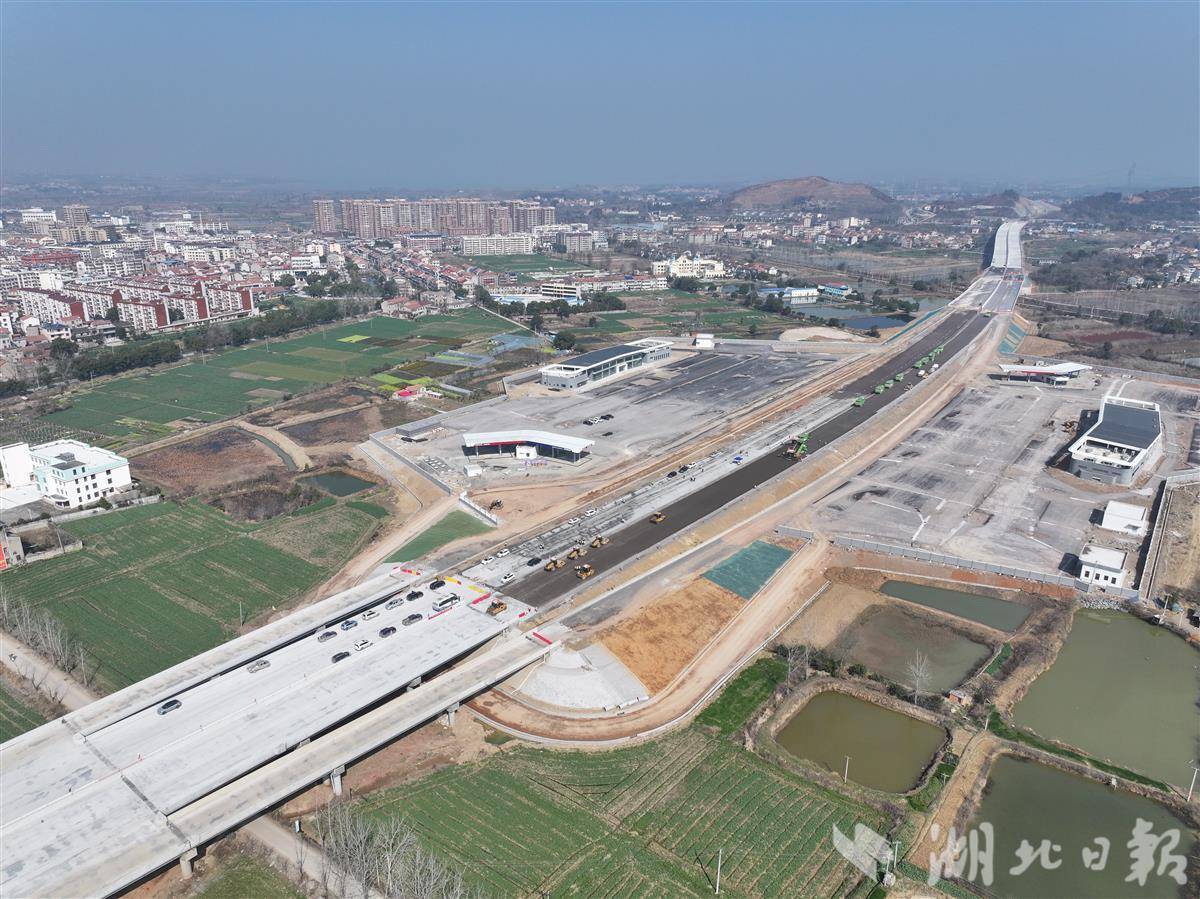  湖北27个高速公路建设项目全面复工复产