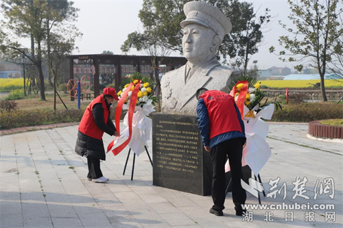 踏红色热土植青山新绿 荆门青年团共建显担当