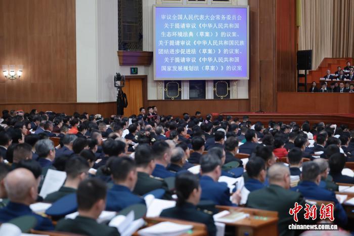 （全国两会）“典”亮美丽中国：一份面向世界的绿色答卷