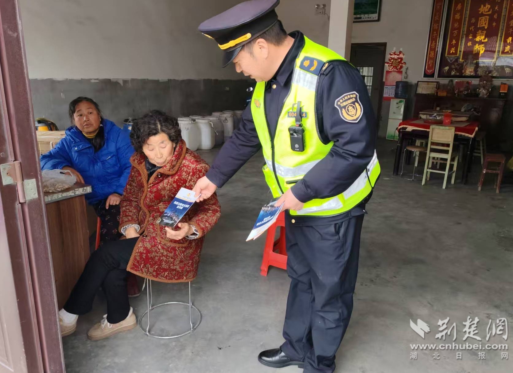 返岗路上有守护！湖北高速路政全力护航春运后半程