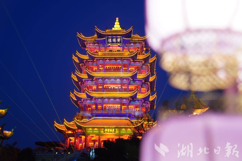 日赏鹤舞楚韵 夜赴樱花幻梦  黄鹤楼樱花季活动来了