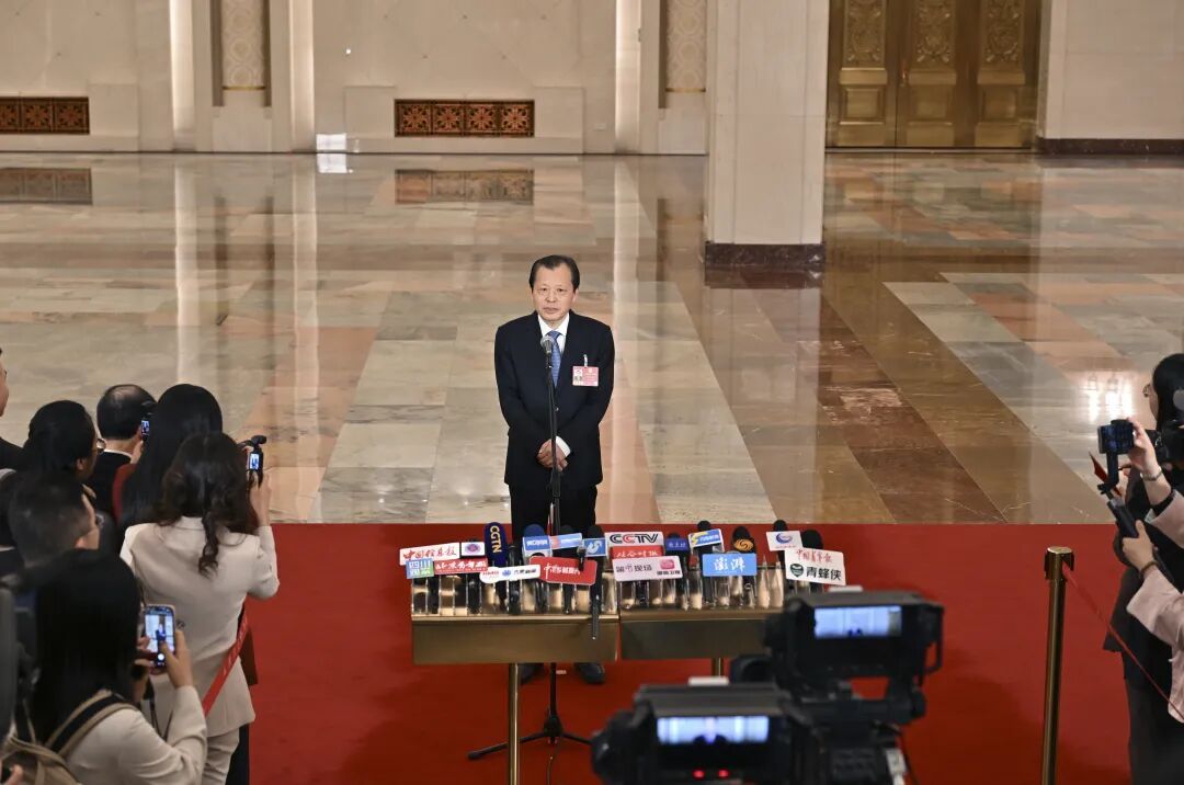 “找桩难、排队长”，交通运输部部长回应！