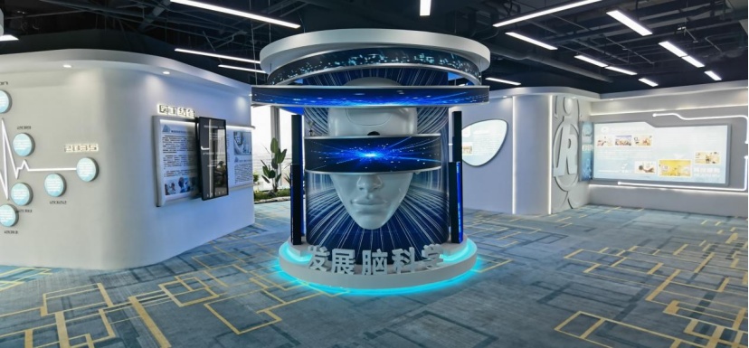  第八届健博会首设科技助残展区！脑机接口、导盲机器狗等守护特殊群体