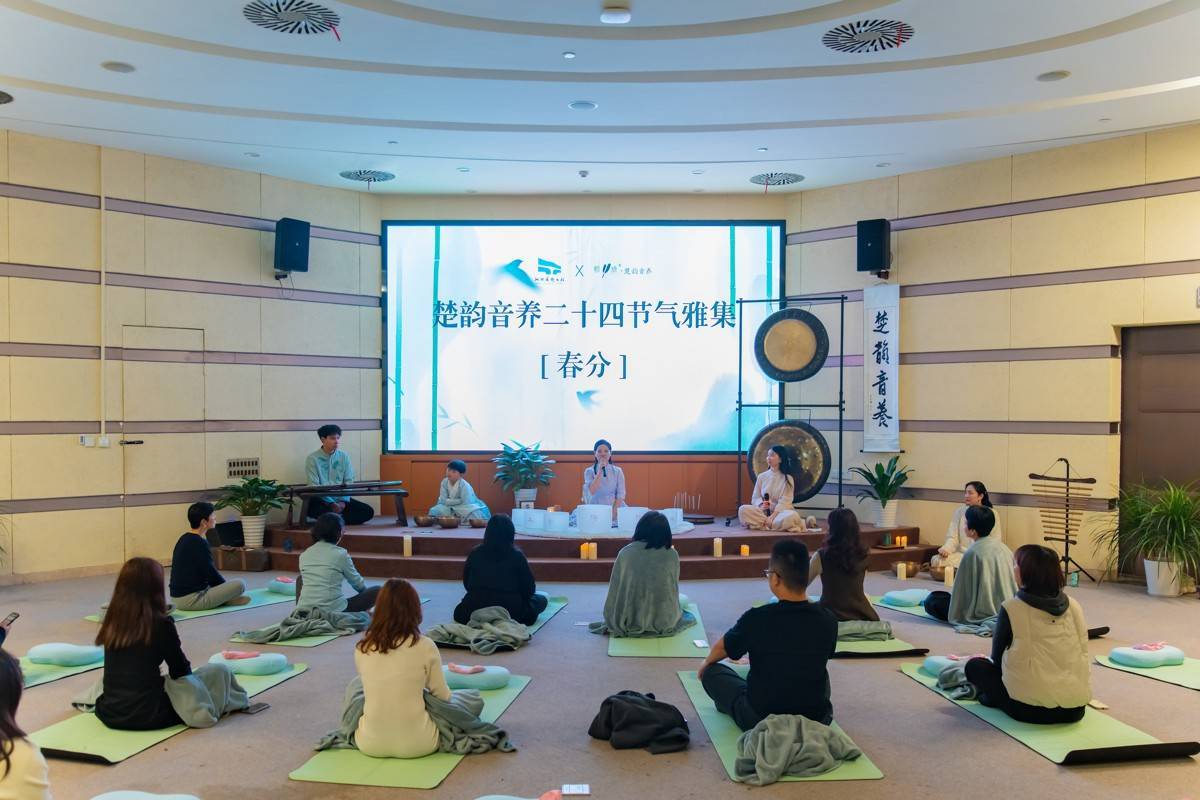 书香花香与旅程融合 在湖北省图书馆感受“超级文旅日”