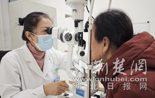 5年眼痛牵出“摔跤危机”！李厚秀主任攻克修复挑战化解难题