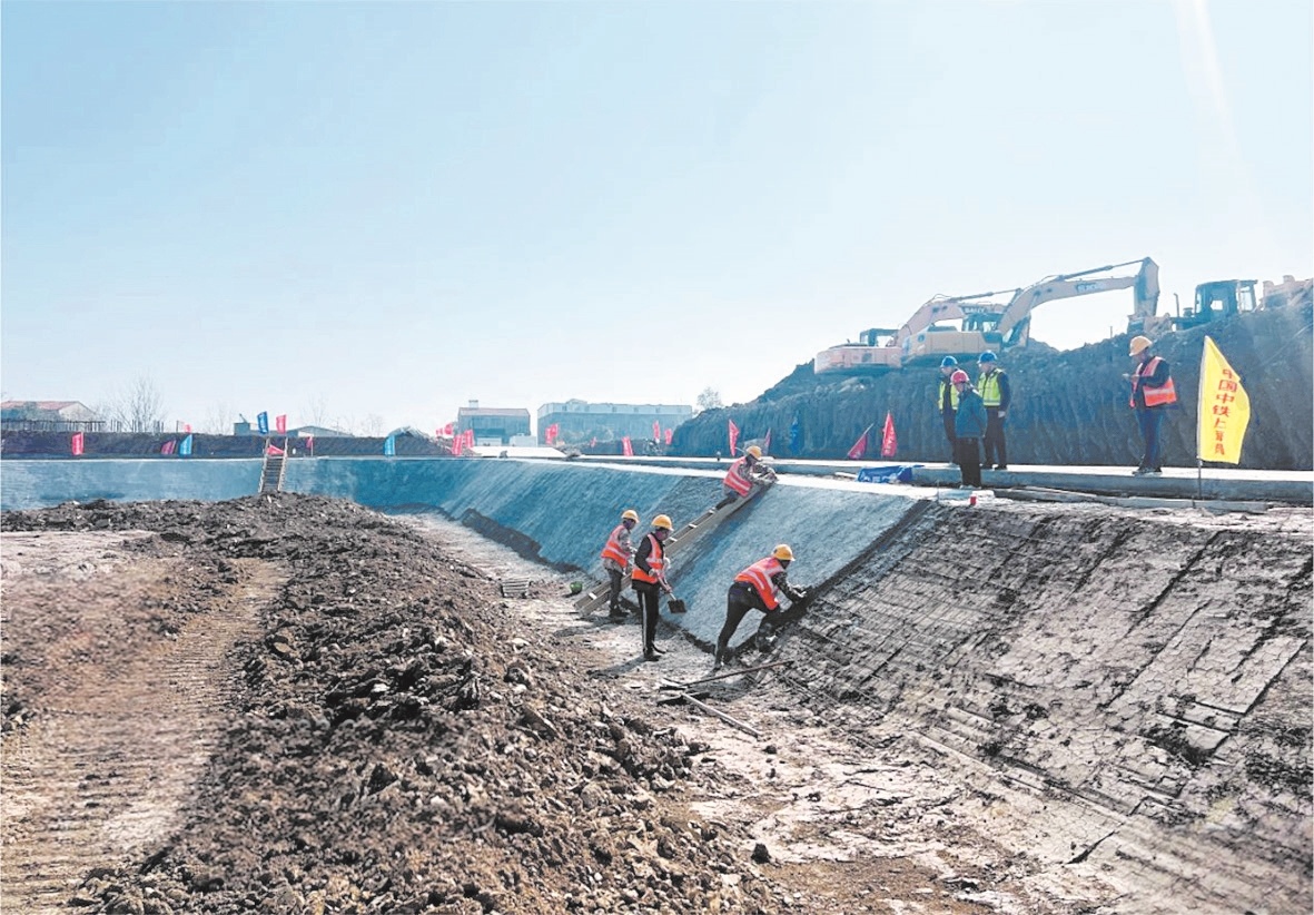 织密市政路网升级污水管网 湖北重大建设项目冲刺“开门红”