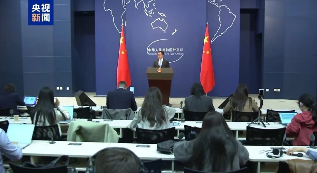  中国博士后遭美方约谈盘问后自杀，外交部回应