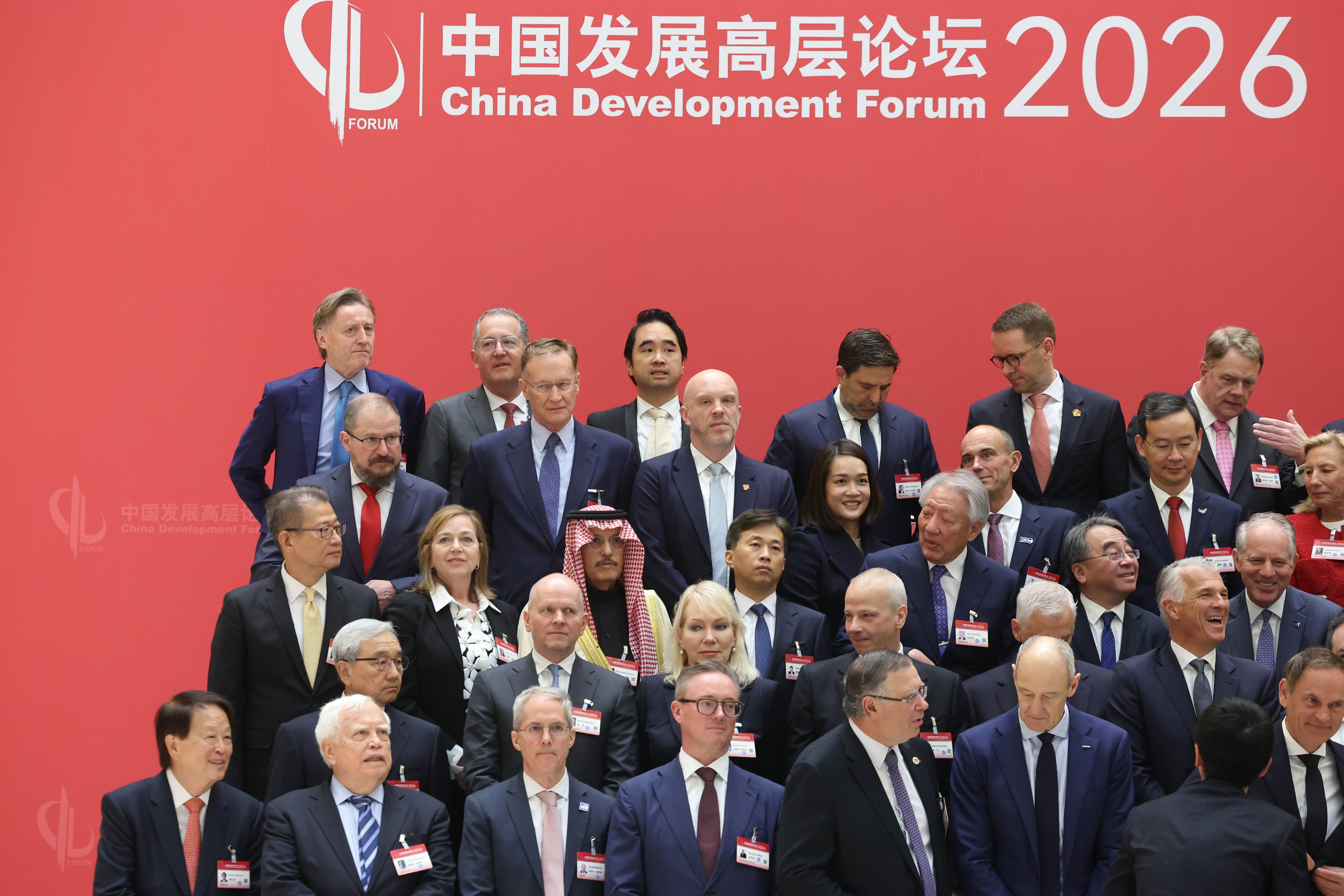 世界越不确定，外企越往中国走