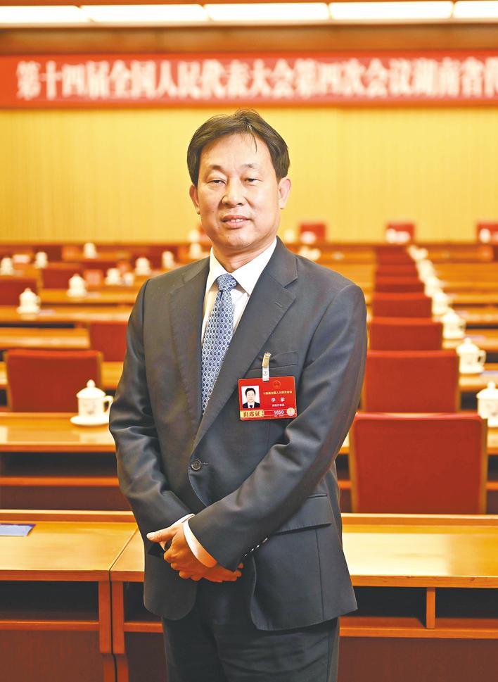 全国人大代表、湖南省岳阳市市长李挚：深化与长江中游城市群 其他城市的战略合作