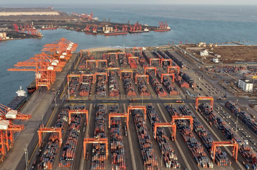 China's foreign trade records strong start to 2026 with double