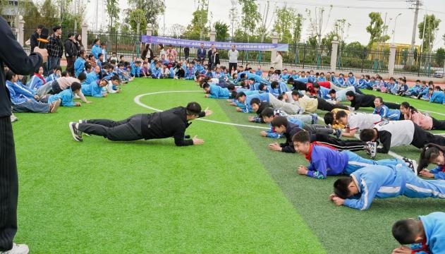 2026年湖北省“百镇千村”全民健身系列赛事活动首站团风县上巴河镇举行(图8)