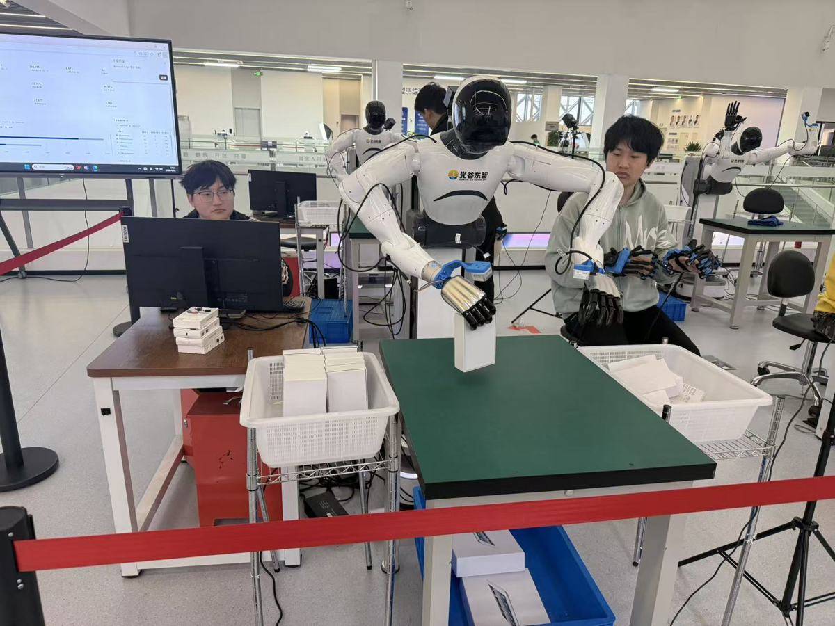  3个月不到 湖北人形机器人创新中心卖出第二单训练数据