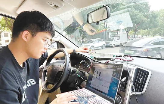 武汉企业研发国内首款轮胎安全监测软件 超600万辆国产车用上这项新技术