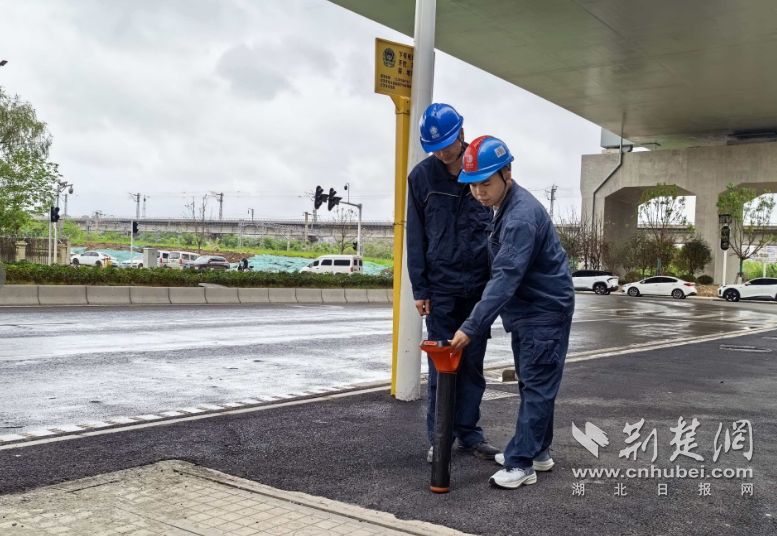 国网武汉供电公司全力保障新十公路雨水通道改造工程