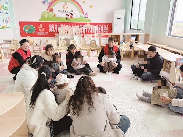 三甲医疗护航、社区托育扎根、育儿补贴暖心…… 湖北探索医育结合新模式