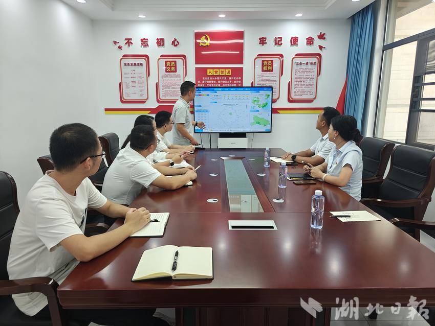 “屏”添智慧 路有温情 应城西管理所与应城市气象局共建“高速+气象”便民服务窗口