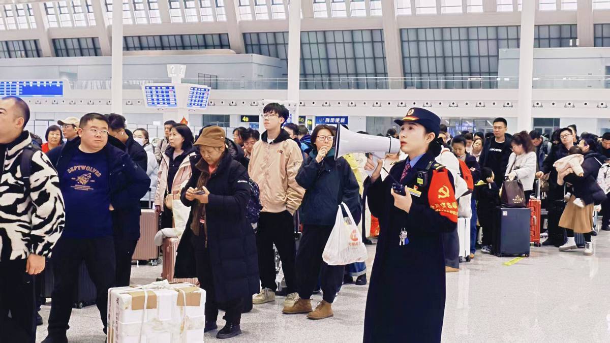  武汉位居清明假期十大热门城市  铁路加开百对列车应对高峰