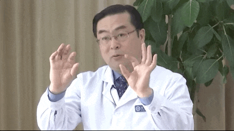 帕金森病的早期信号，出现要警惕！4个动作快速自测